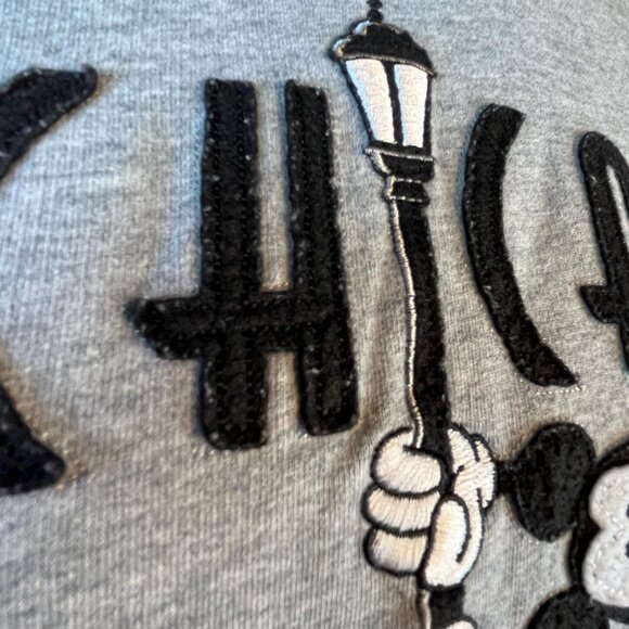Disney Store Adult LG Mickey Mouse Chicago Hoodie The Windy City Gray - Picture 9 of 9